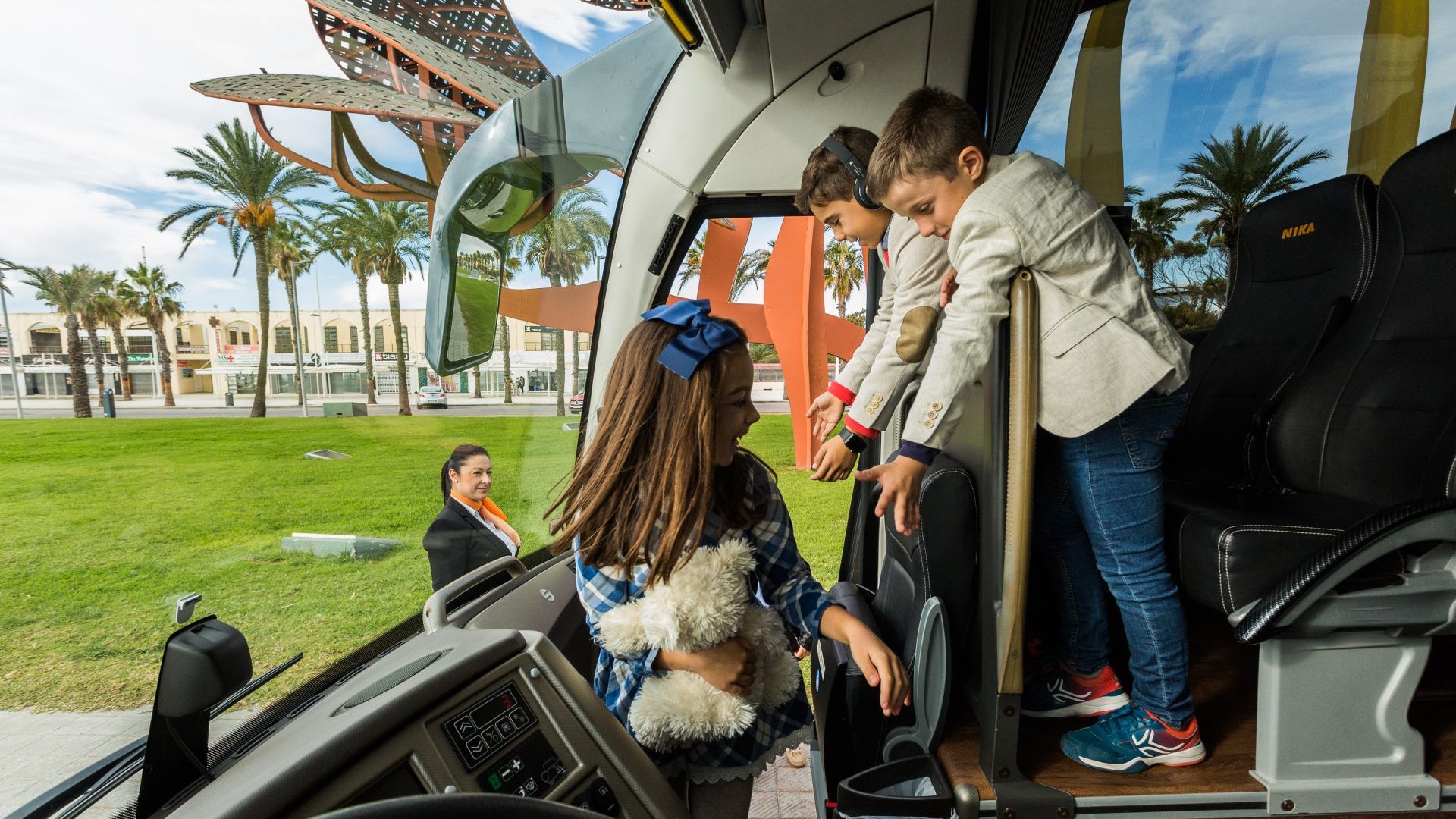 Transporte escolar: seguridad, sostenibilidad y claves para elegir un servicio de confianza